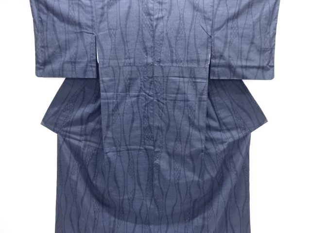 JAPANESE KIMONO / SILK / YUKI TSUMUGI / WOVEN WAVY STRIPE & CLASSICAL PATTERN